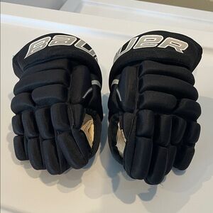 Bauer Black Ice Hockey Gloves
